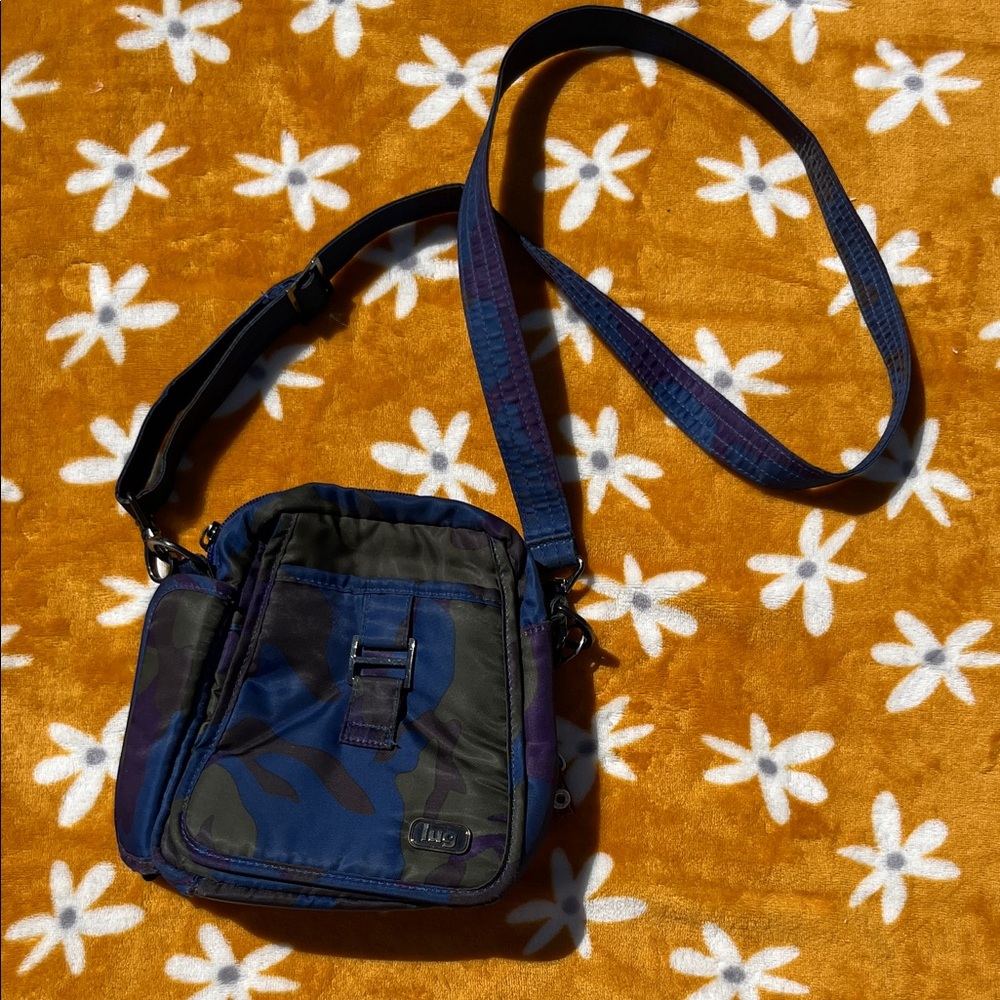 lug Can Can Blue Camo Camoflauge Crossbody Bag Casual Purse w/ Lots of Pockets!